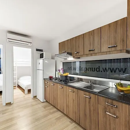 Mediteran Travel Mobile Homes Solaris База отдыха Бродарица