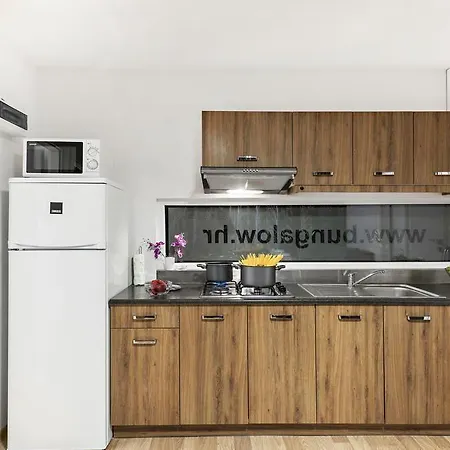 База отдыха Mediteran Travel Mobile Homes Solaris 3*