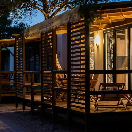 База отдыха Mediteran Travel Mobile Homes Solaris Бродарица