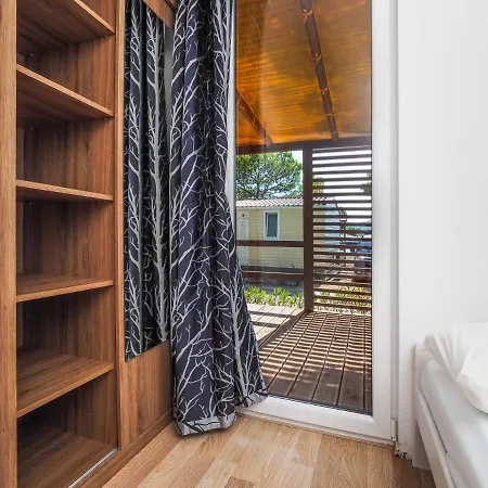 Mediteran Travel Mobile Homes Solaris База отдыха Бродарица