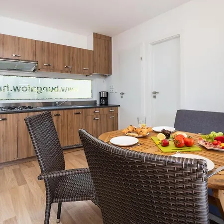 Mediteran Travel Mobile Homes Solaris 3* 브로다리카